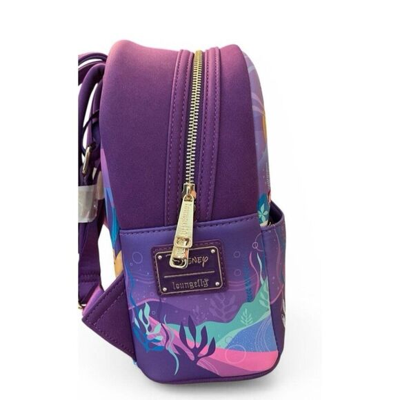 Loungefly Disney Little Mermaid Ariel Castle Backpack  display picture 3